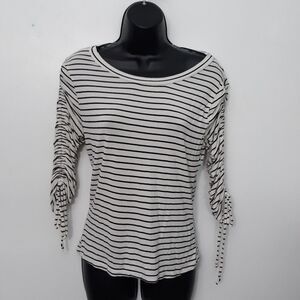 Derek Heart striped top